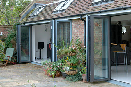 alumimium bi-fold doors